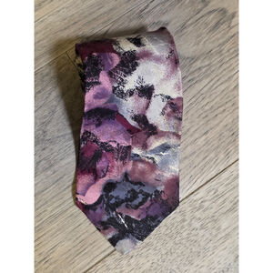 Club International Tip Top 100% Silk Tie Made in Canada | Purple Grey Abstract